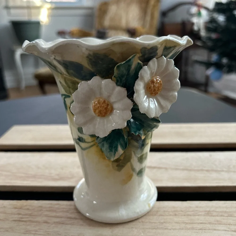 Floral Ceramic Vase with White Flowers - Picture 3 of 5